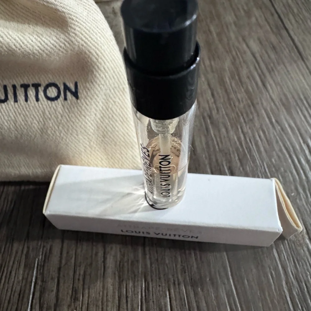 Louis Vuitton Attrape- Reeves Eau de Parfum vials. - Picture 3 of 8